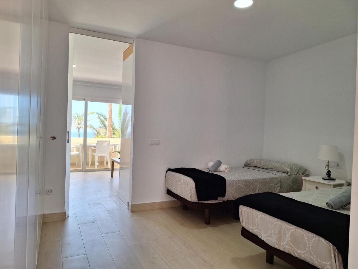 White And Quiet! Modern Apartment In San Agustin San Bartolomé Exterior photo